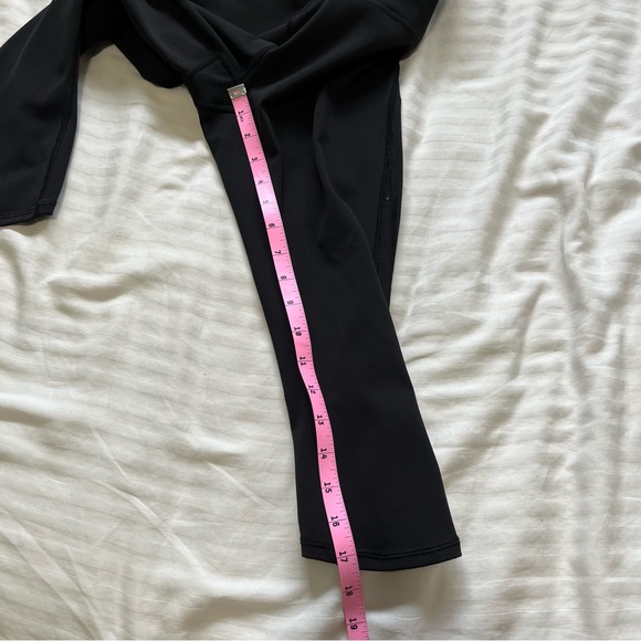 Lululemon Train Times High Rise Crop (17") Leggings Black size 4 - Picture 16 of 16
